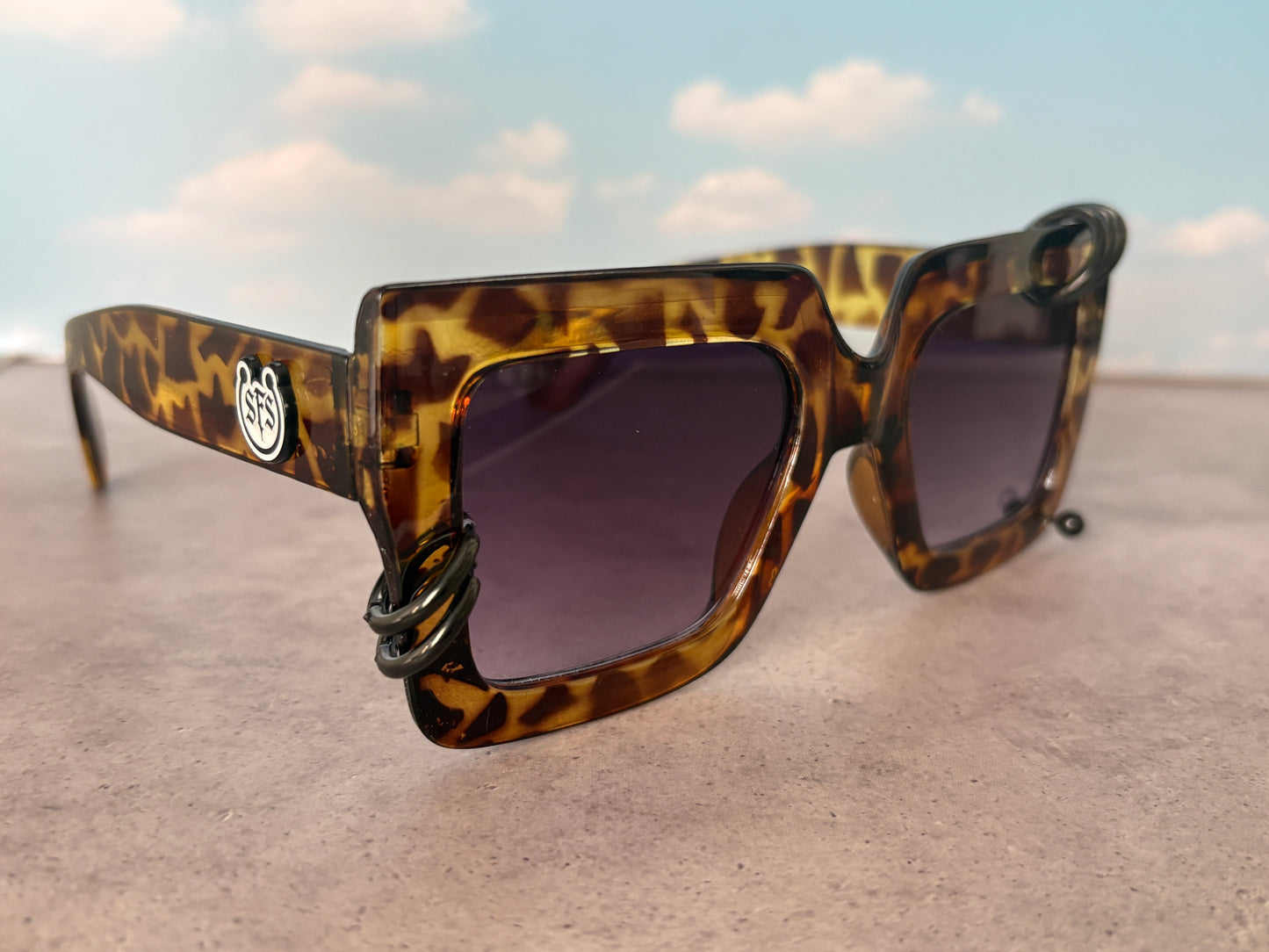 1468- The Giantess