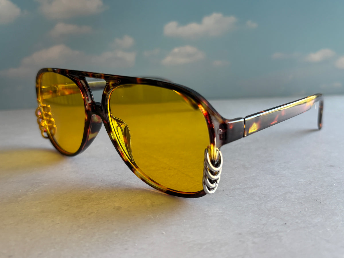 1551- The NYFW Maverick